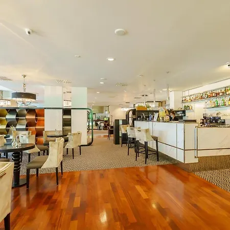 Almar Diune アパート